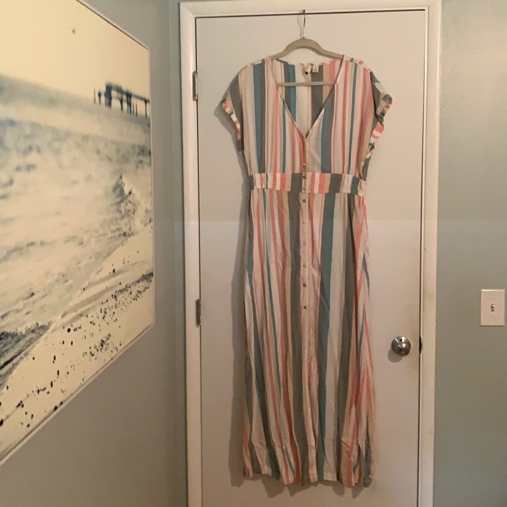 Beautiful Roxanna Maxi dress LNC size L